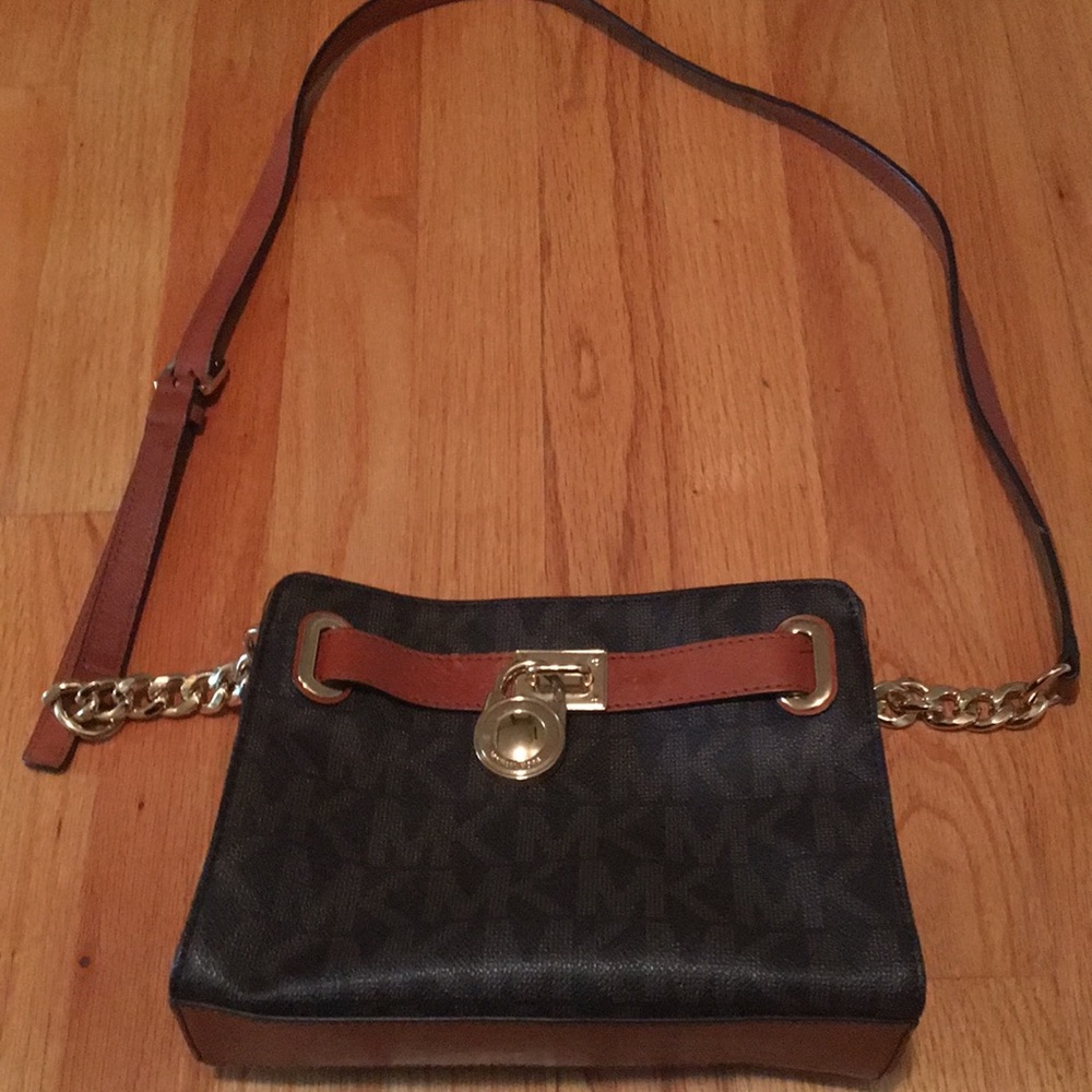 Used Michael Kors small shoulder bag